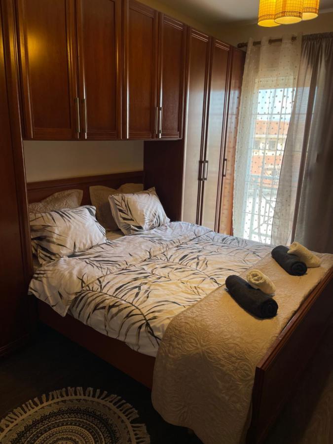 Pedestrian Street Center Apartment Shkoder Exterior photo