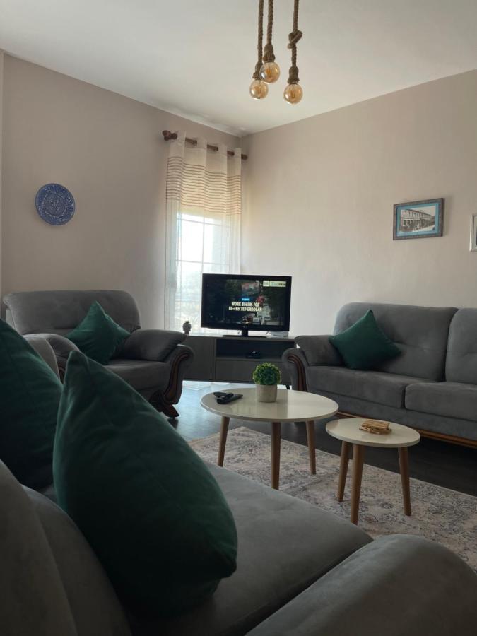 Pedestrian Street Center Apartment Shkoder Exterior photo