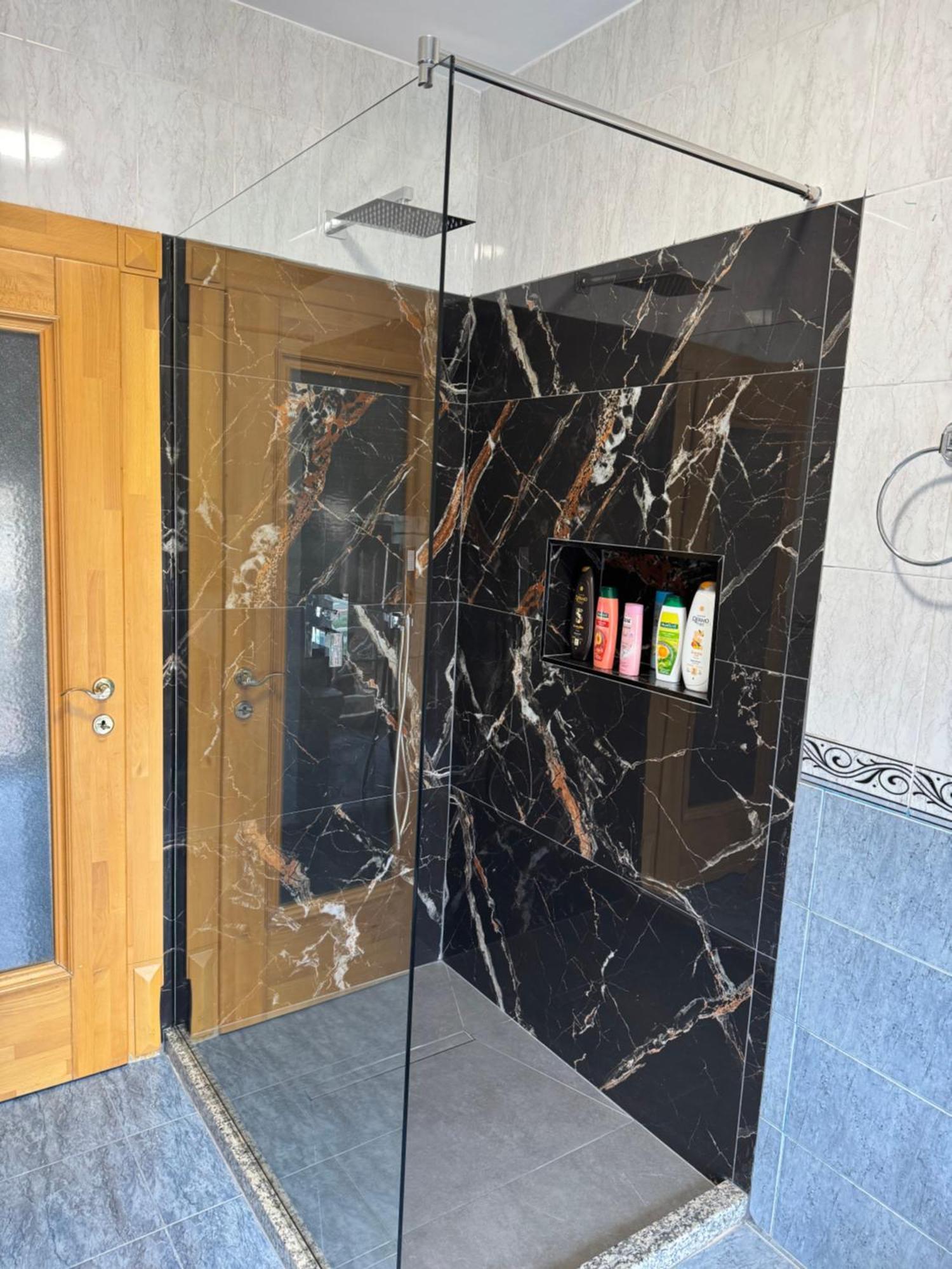 Pedestrian Street Center Apartment Shkoder Exterior photo